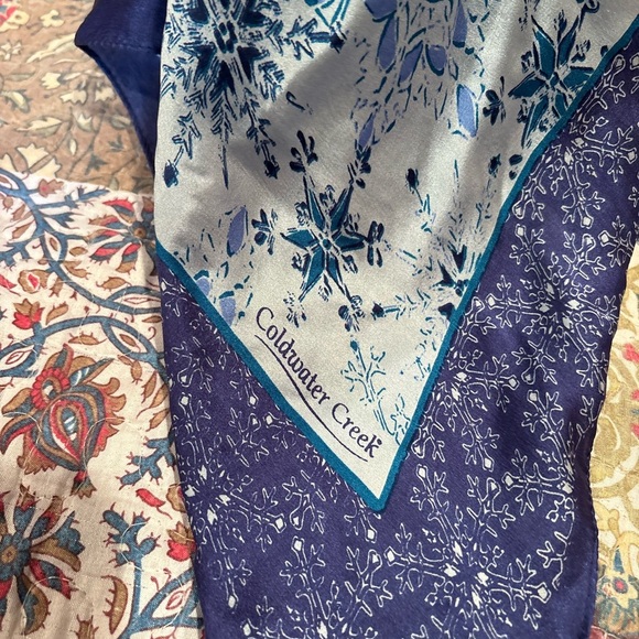 Coldwater Creek silk scarf - Picture 7 of 9